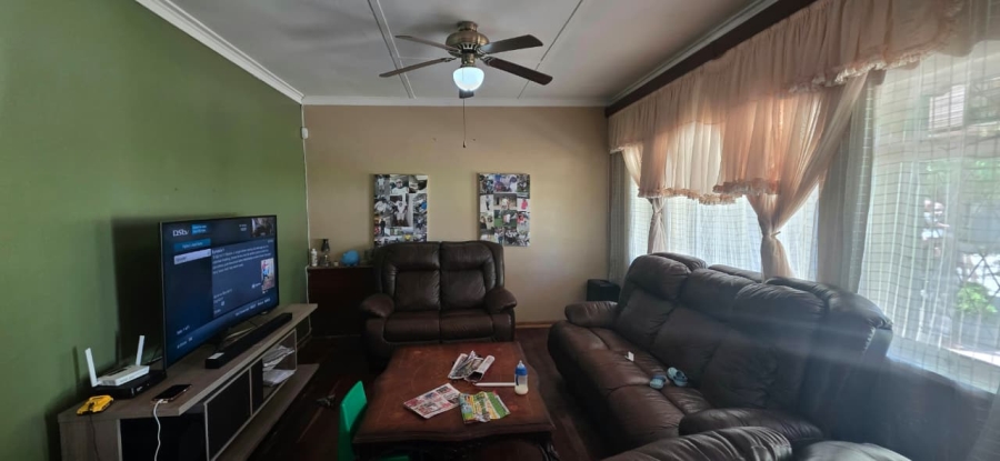 3 Bedroom Property for Sale in Seemeeupark Free State